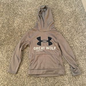 Youth small under armour Great Wolf Lodge hoodie